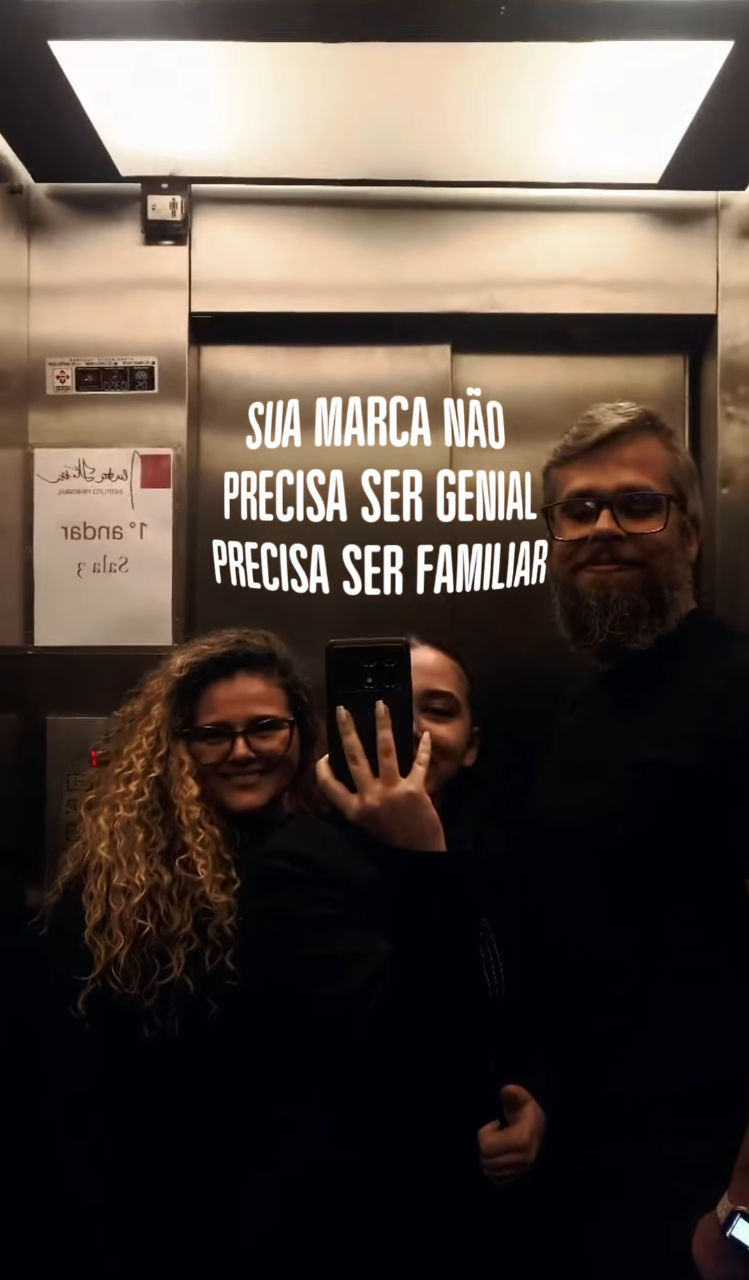 Vocu00ea nu00e3o volta no McDonald's porque eles inventaram hambu00farguer novo toda semana. Vocu00ea volta porque SABE o que esperar.