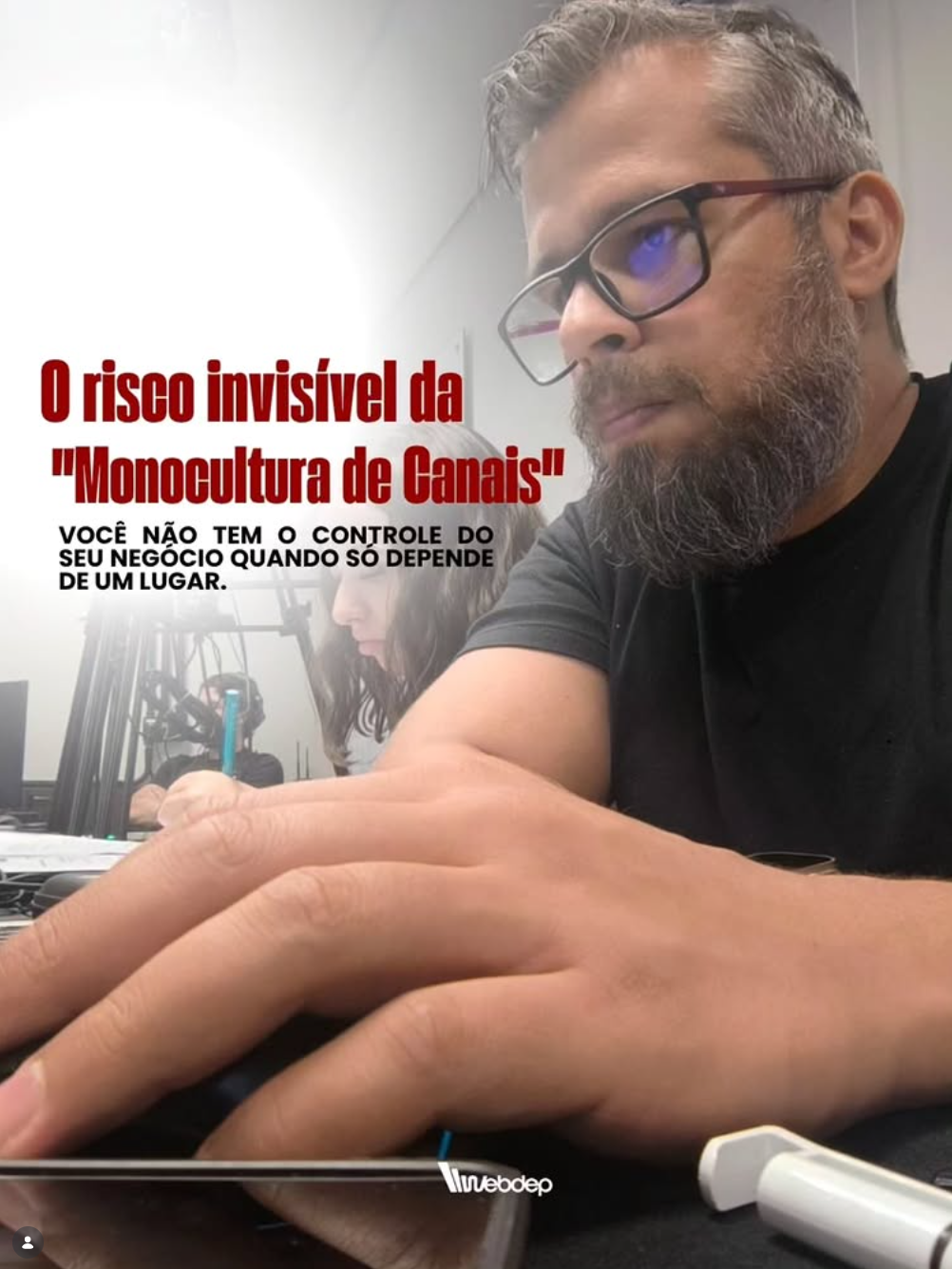 Muitos negócios investem tempo, dinheiro e energia em apenas um canal. Mas quando toda a sua estratégia depende de uma única plataforma, você está construindo sua empresa em um terreno que não controla.